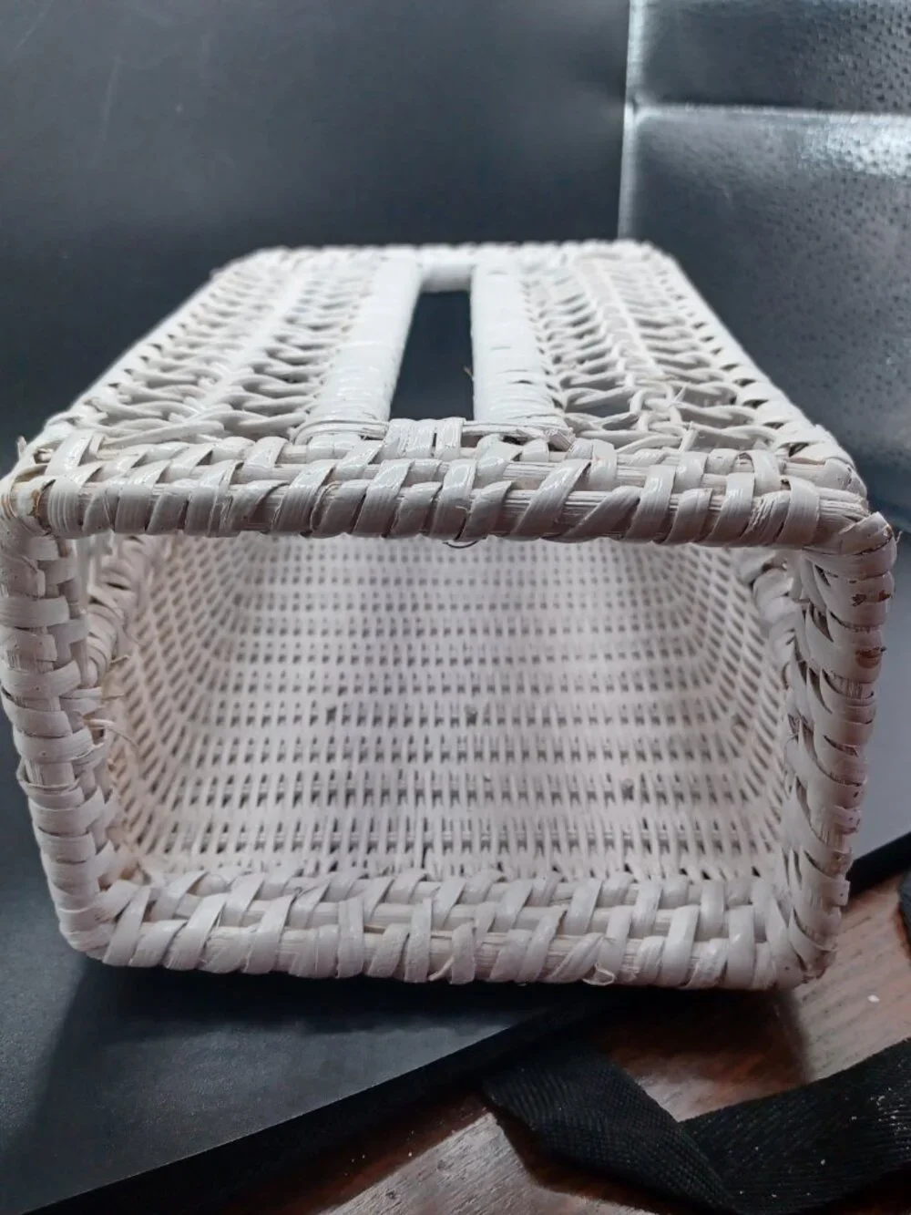 Vintage Woven White Wicker Rattan Kleenex Tissue Box Cover Holder Natural
